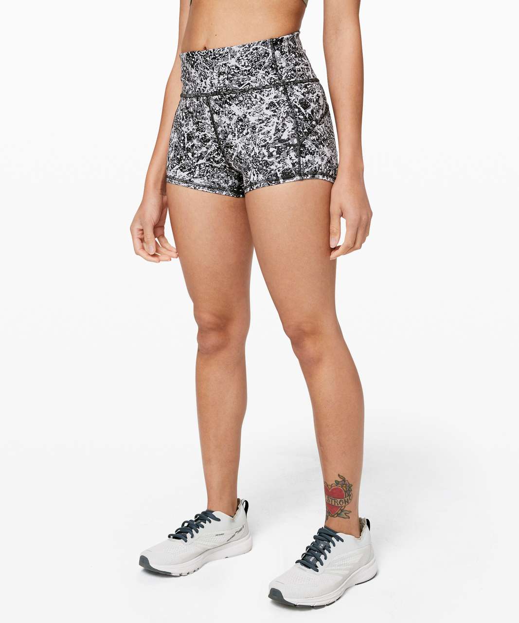 Lululemon In Movement Short *Everlux 2.5 - Incognito Camo Multi