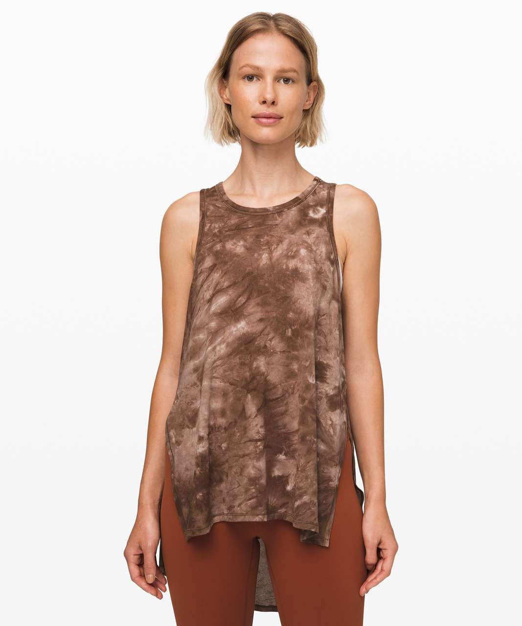 https://storage.googleapis.com/lulu-fanatics/product/48721/1280/lululemon-long-for-length-tank-diamond-dye-pink-bliss-spanish-oak-040684-280208.jpg