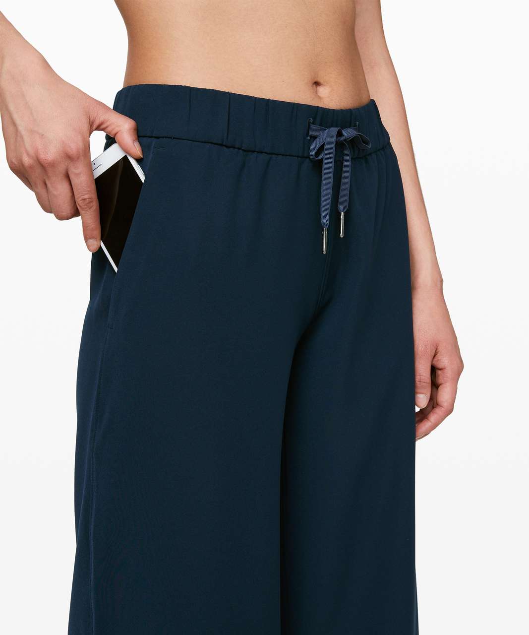 Lululemon On the Fly Wide-Leg 7/8 Pant *Woven - True Navy