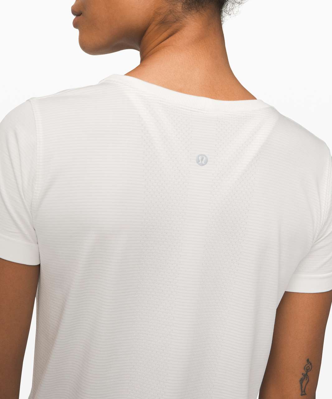 Lululemon Swiftly Relaxed Short Sleeve - White / White