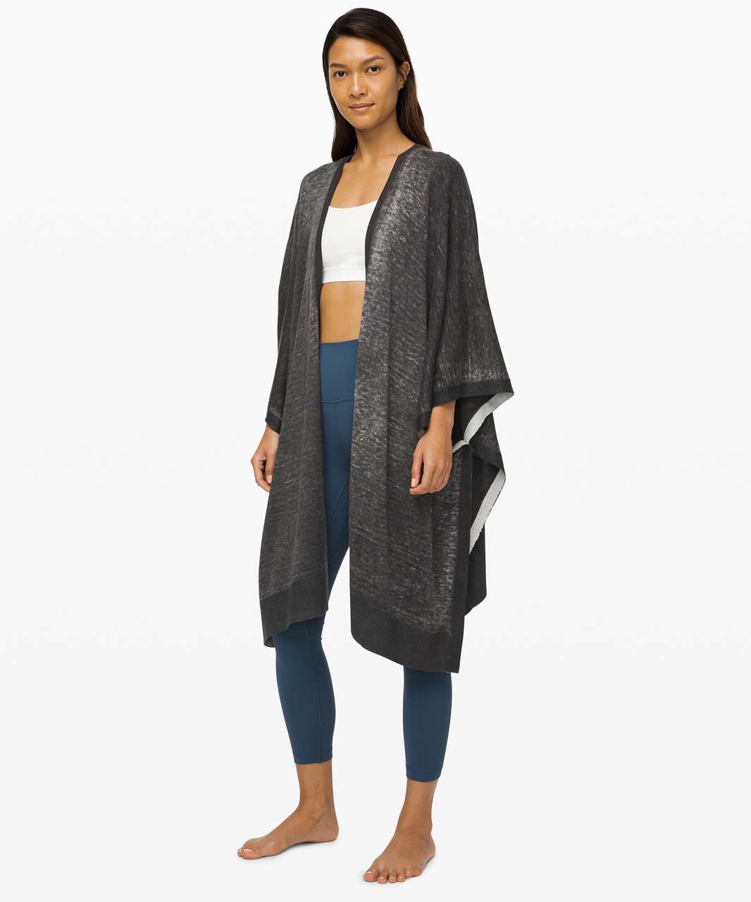 Lululemon Throw It On Wrap - Black / Alpine White