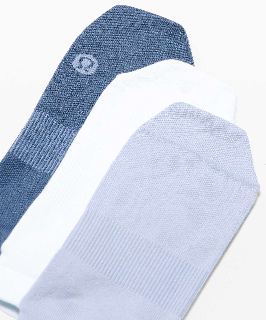 Lululemon On the Fly Sock *3-Pack - Code Blue / Almost Blue / Ice Cap