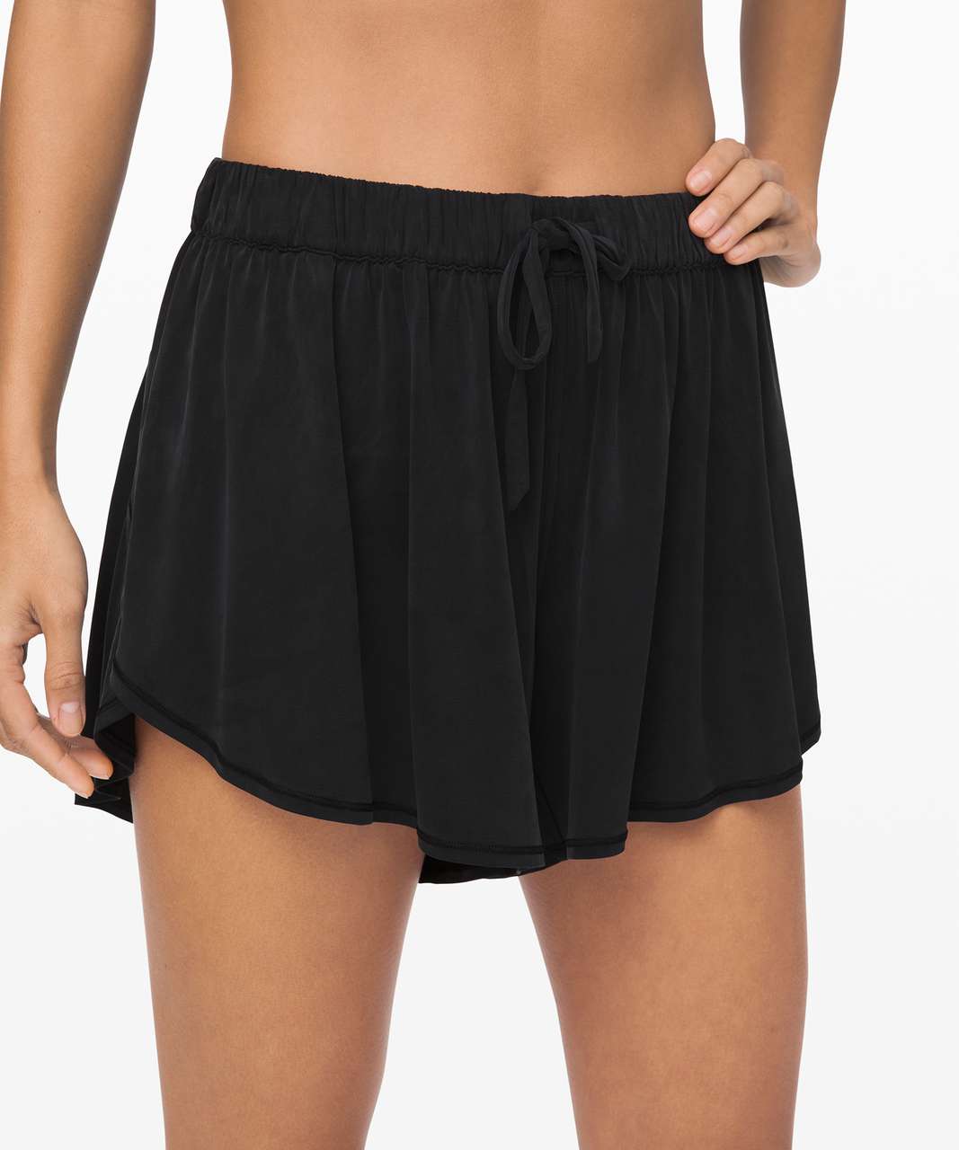 Lululemon Flow In Elegance Short 4.5" - Black