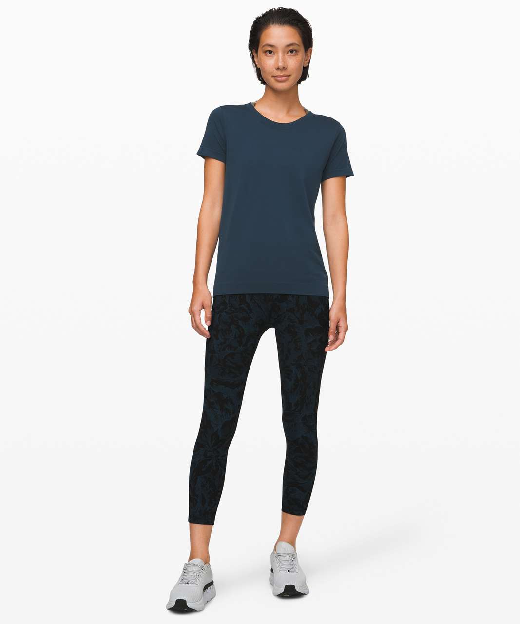 Lululemon Swiftly Relaxed Short Sleeve - Night Diver / Night Diver