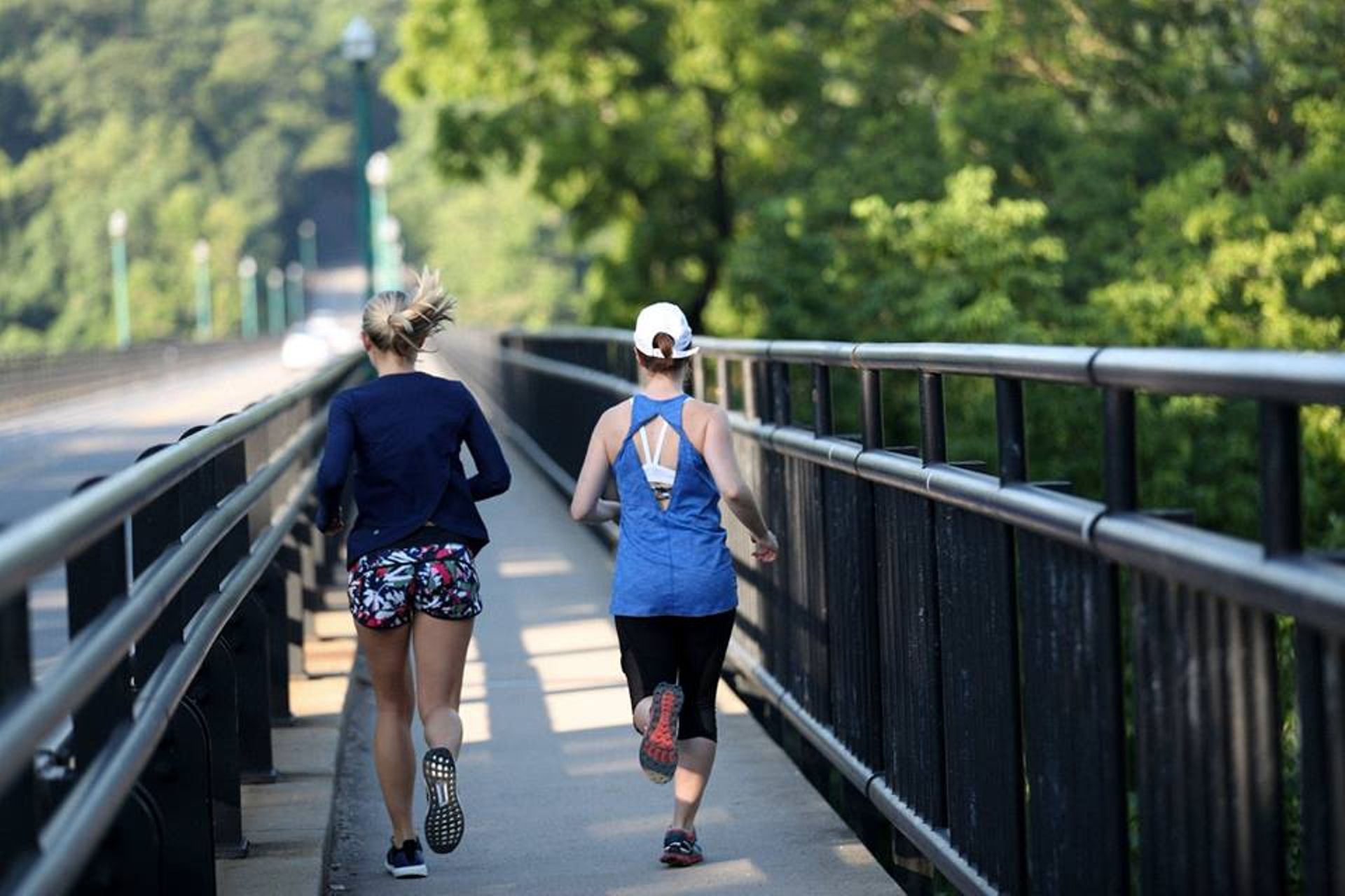 Lululemon Sunaway Runaway Long Sleeve - Hero Blue