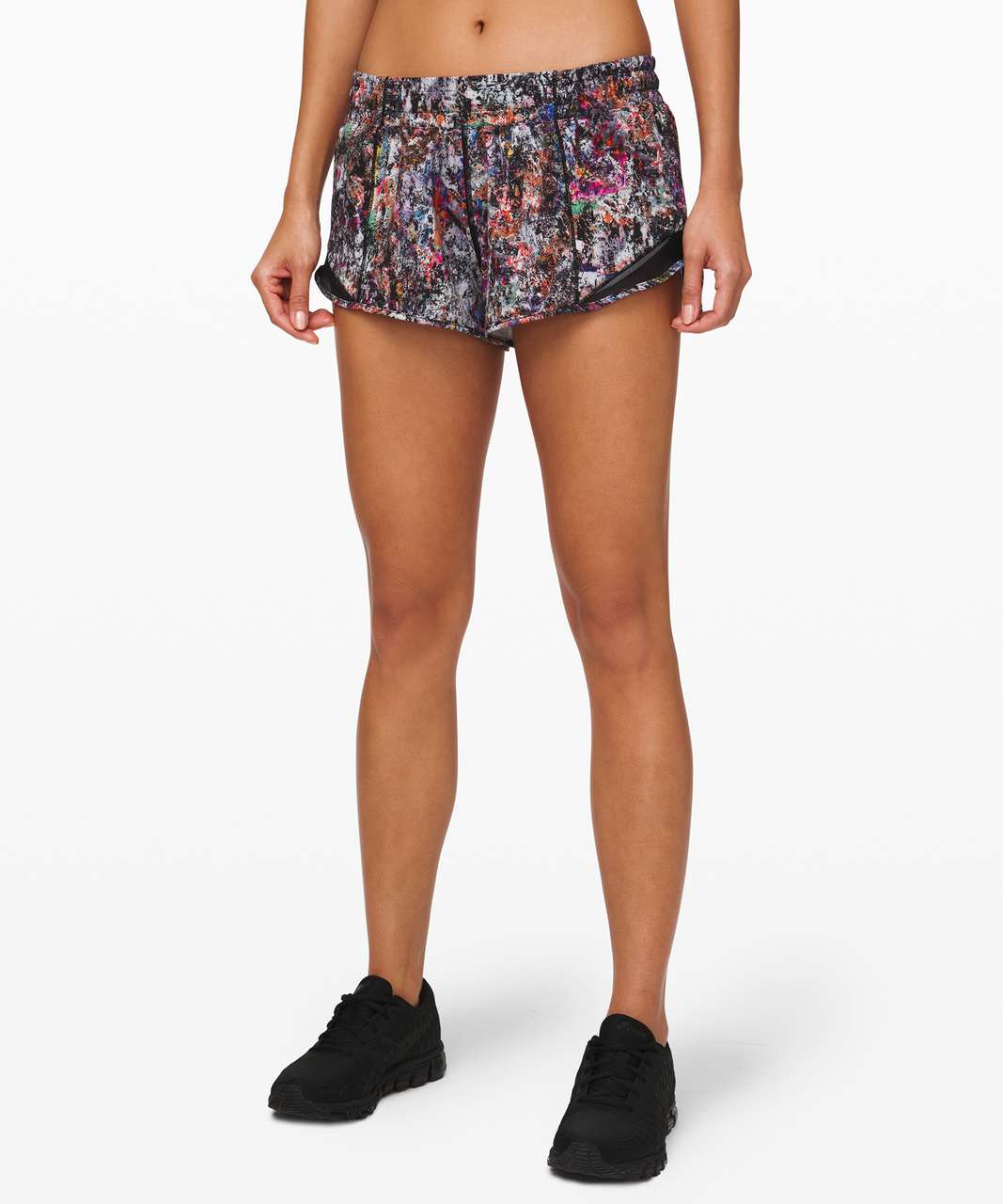 Lululemon Hotty Hot Short II *2.5 - Vitalize Multi / Black - lulu