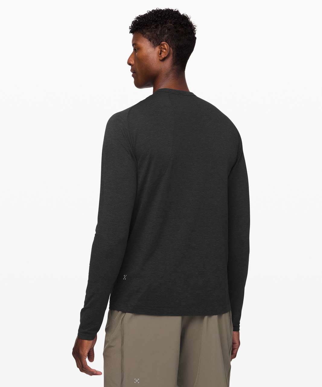  Lululemon Mens Metal Vent Tech Long Sleeve Shirt (Deep Coal  Black, L) : Clothing, Shoes & Jewelry