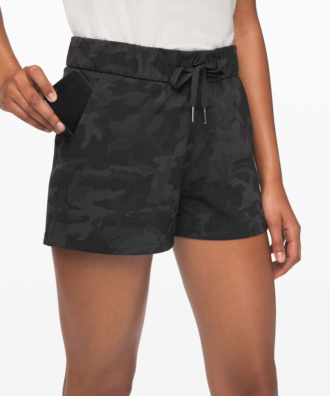 Lululemon On the Fly Short *2.5" - Incognito Camo Multi Grey