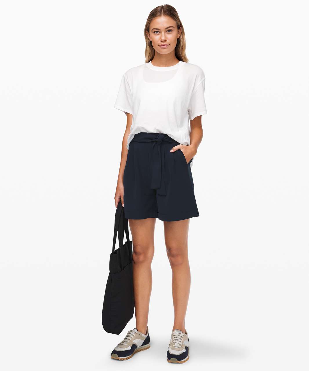 lululemon noir short