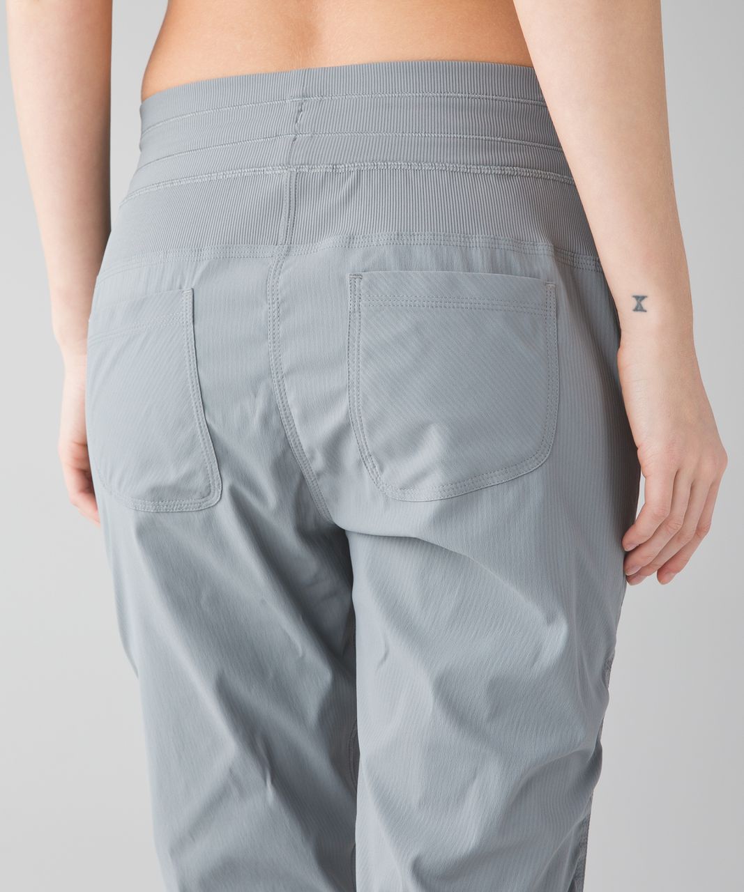 Lululemon Street To Studio Pant II *Unlined 28 - Fatigue Green - lulu  fanatics