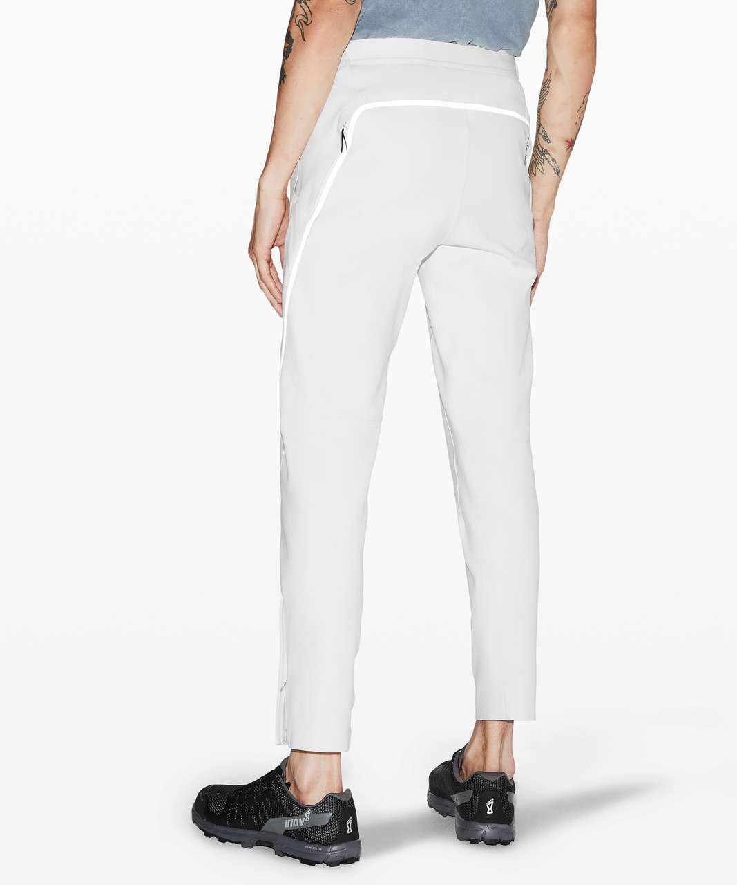 Lululemon Refract Jogger *lululemon lab - Nimbus / Black