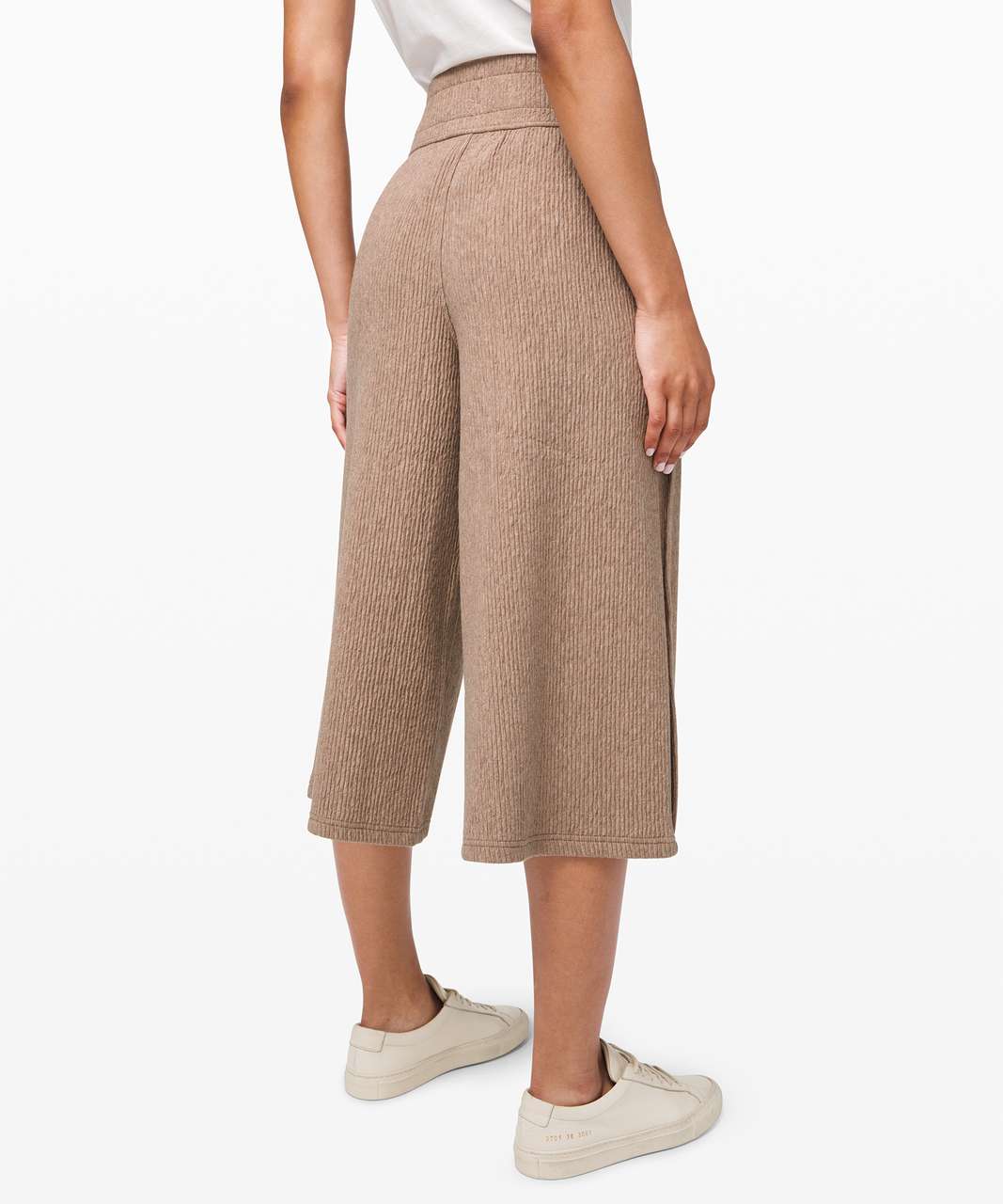 Lululemon Retreat Yourself Crop - Heathered Soft Sand