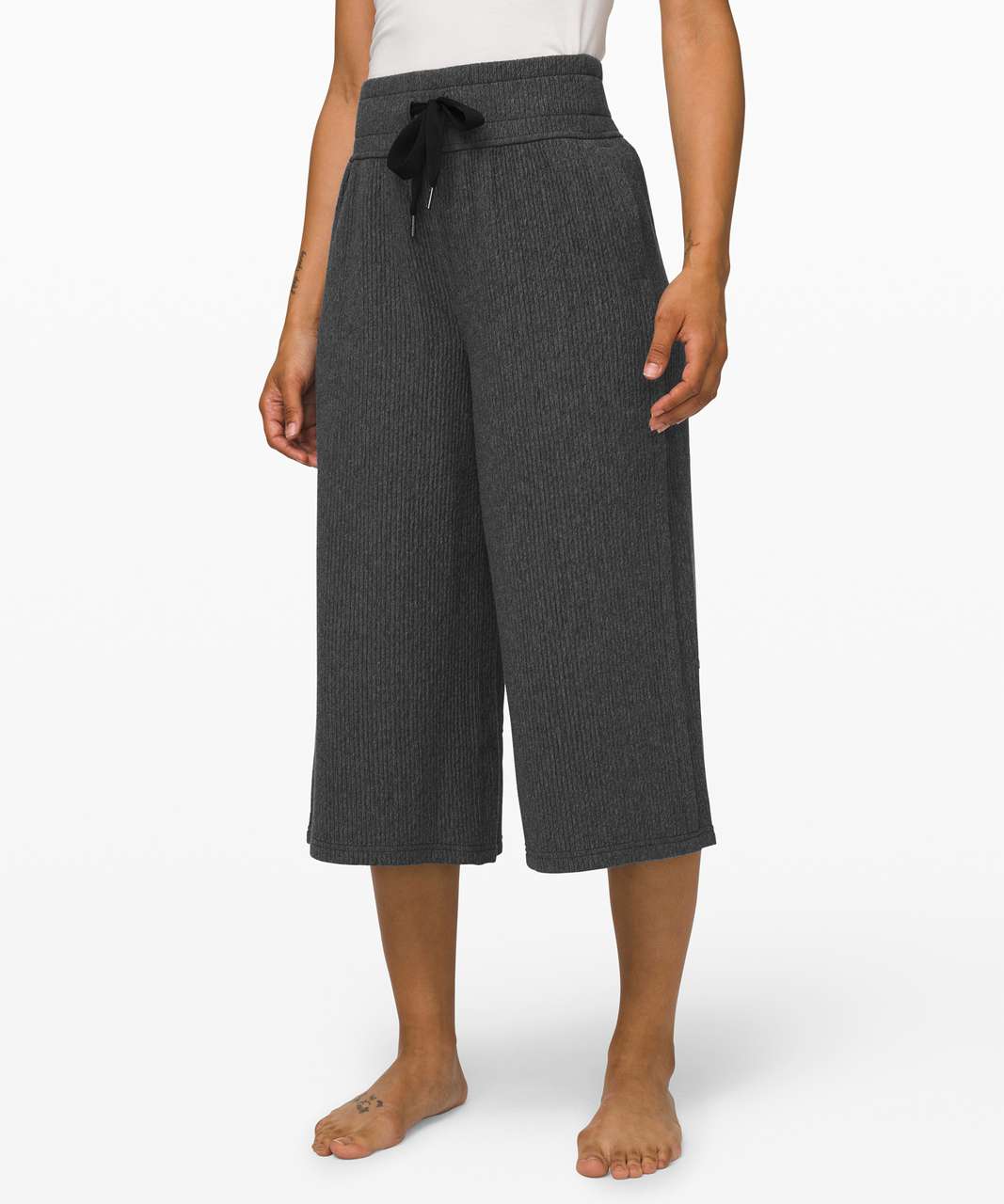 Lululemon Retreat Yourself Crop - Heathered Core Dark Grey