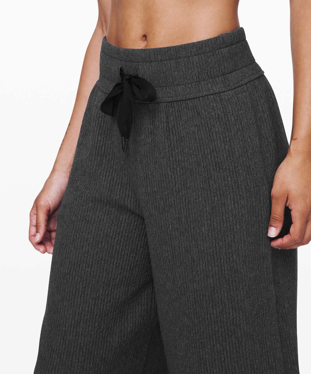 Lululemon Retreat Yourself Crop - Heathered Core Dark Grey