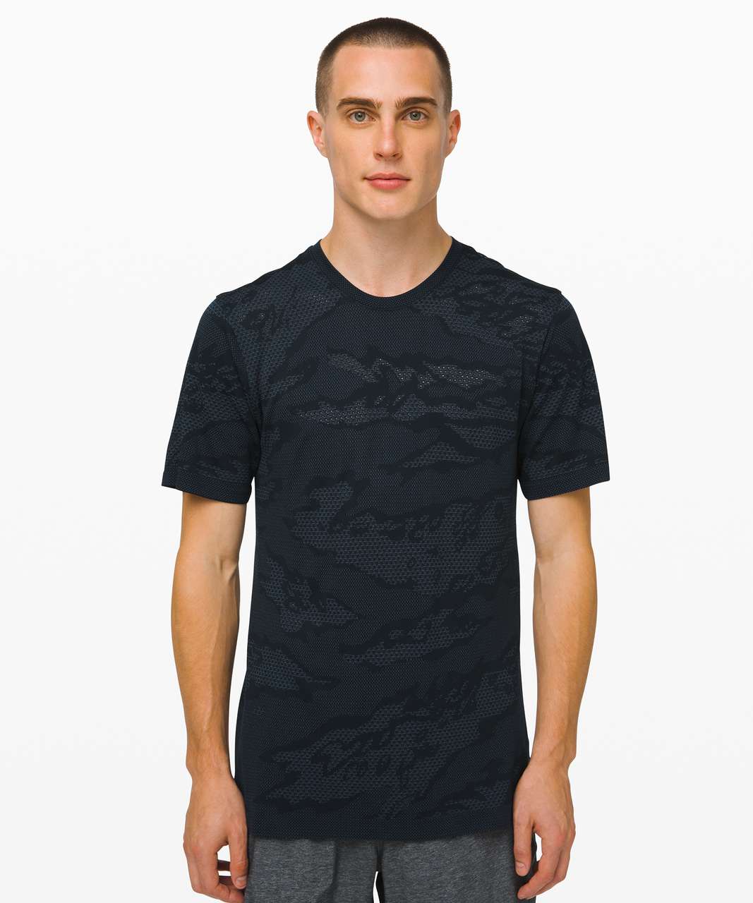 Lululemon Metal Vent Breathe Short Sleeve - Code Blue / True Navy