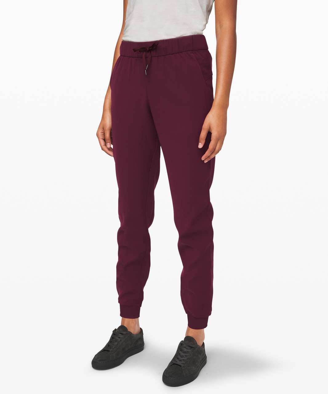 Lululemon On The Fly Jogger.