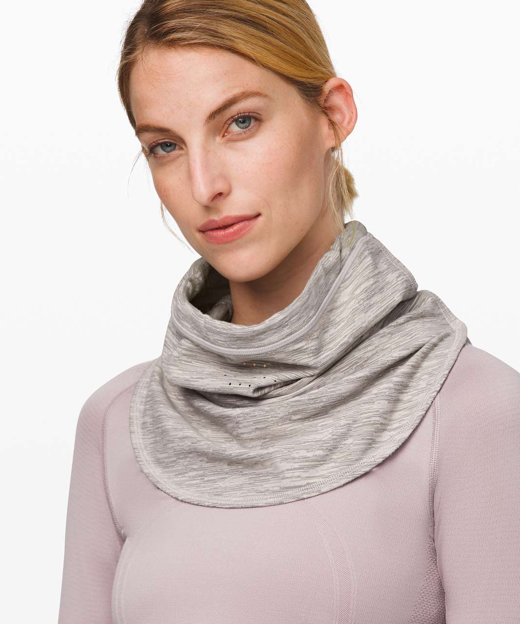 Lululemon Cross Chill Run Neckwarmer - Aqueous Ikat Jacquard Light Chrome Dark Chrome