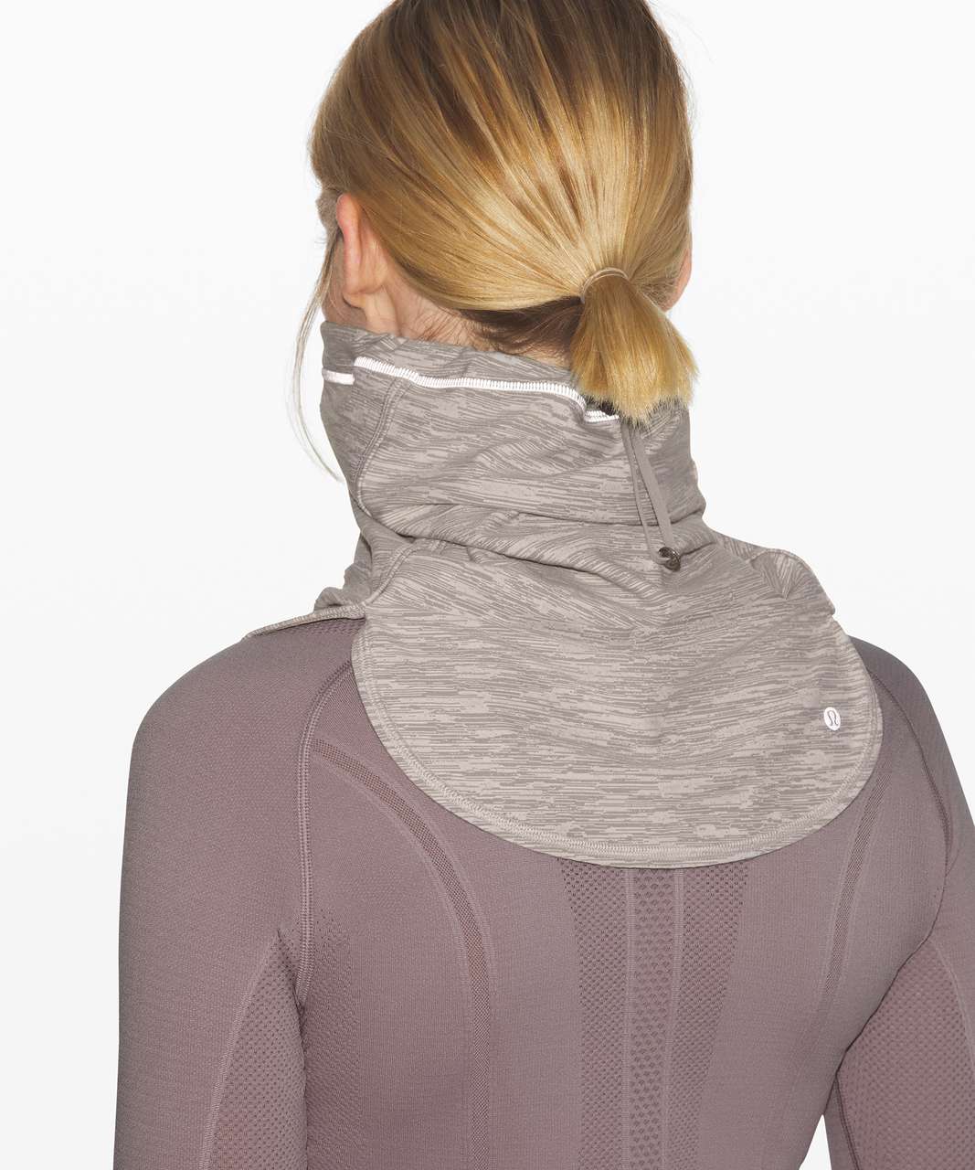 Lululemon Cross Chill Run Neckwarmer - Aqueous Ikat Jacquard Light Chrome Dark Chrome