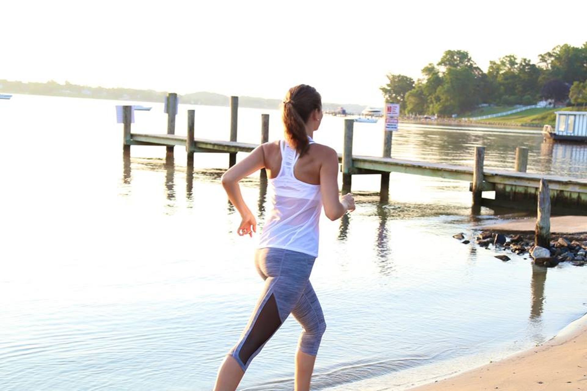 Lululemon Sunshine Salutation Tank - White