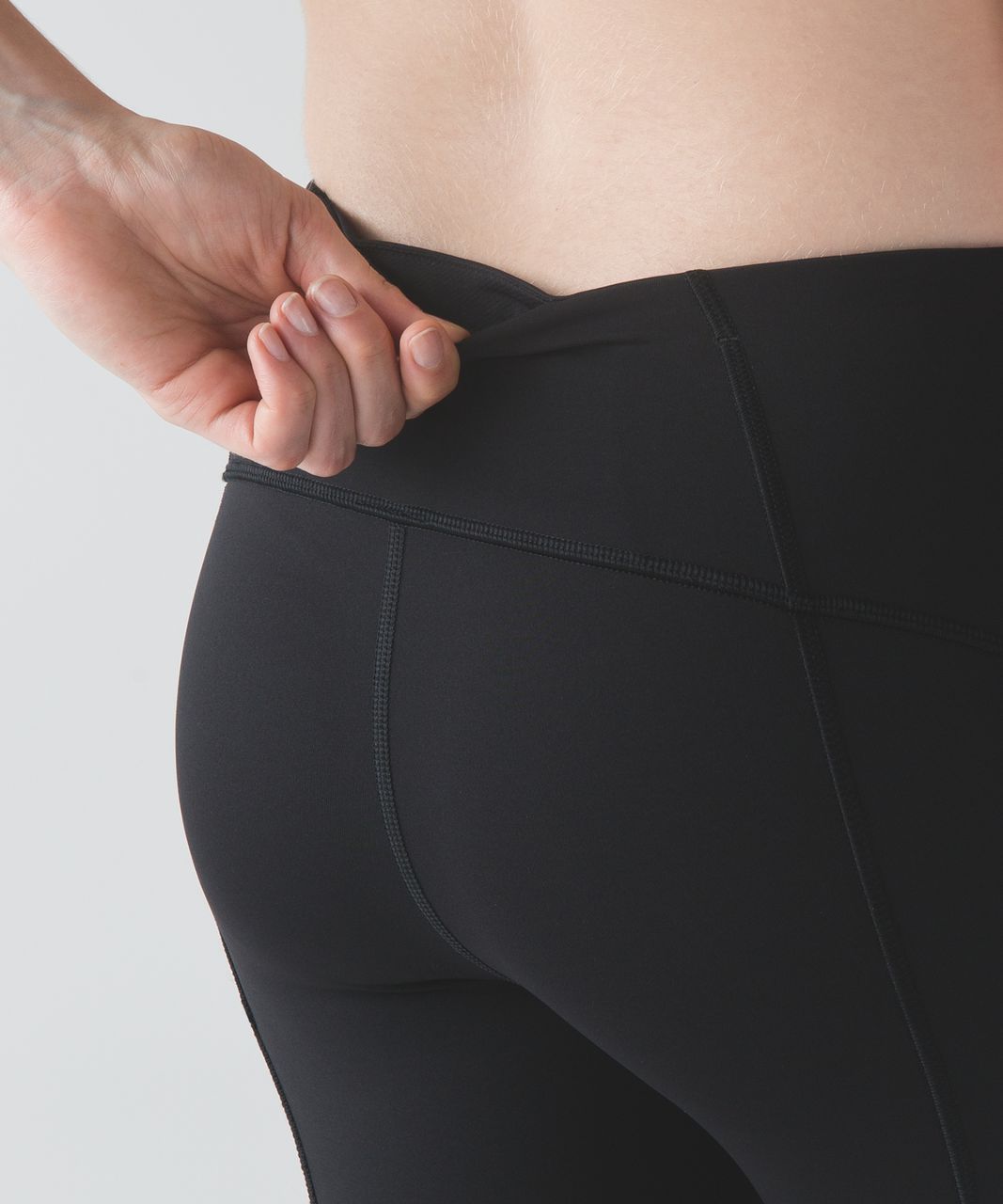 Lululemon Sun Runner Crop - Black