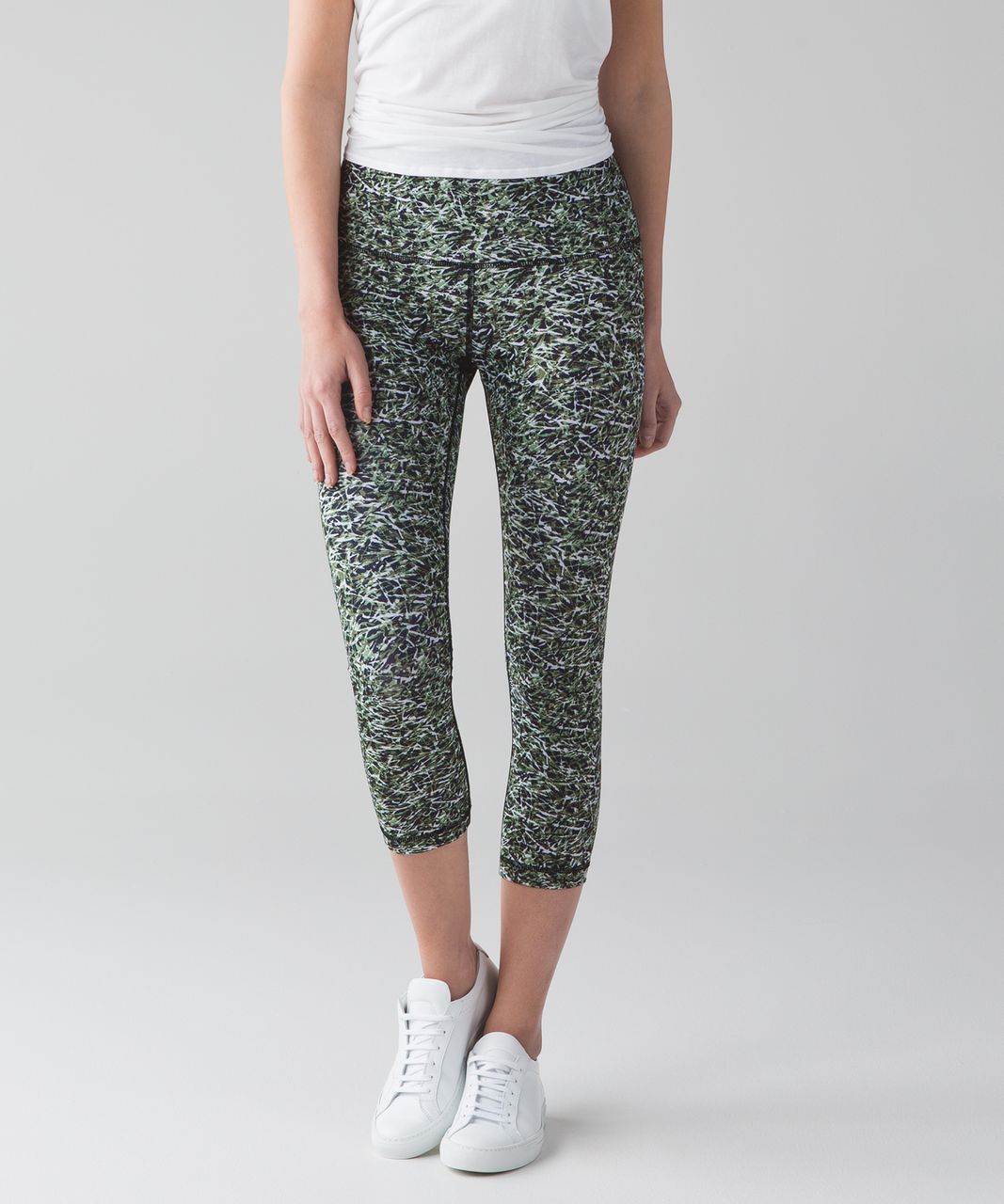 Lululemon Wunder Under Crop (Hi-Rise) (Full-On Luxtreme) - Mini Ripple Desert  Olive Fatigue Green - lulu fanatics