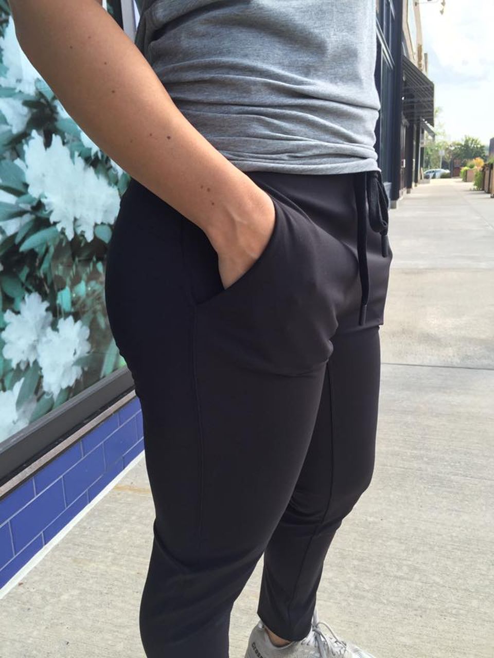 Lululemon Dropt Pant - Black