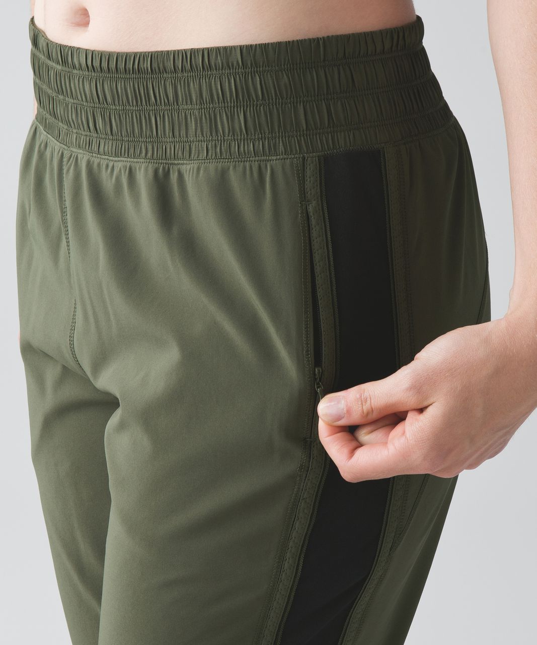 Lululemon For Love Crop - Fatigue Green / Black