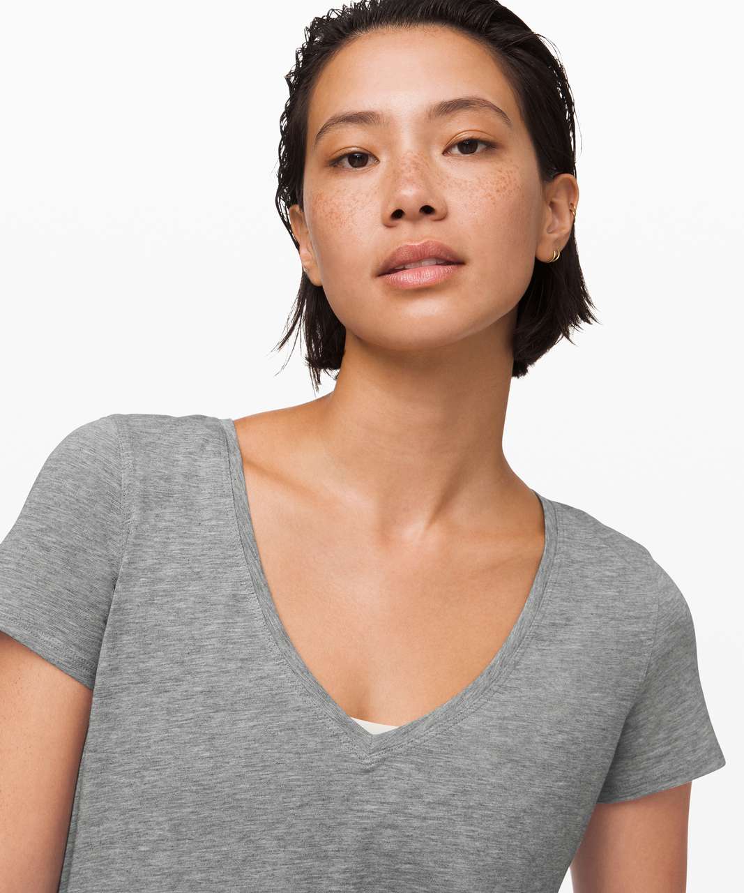 lululemon – Women's Love V-Neck T-Shirt – Color Light Grey/Grey