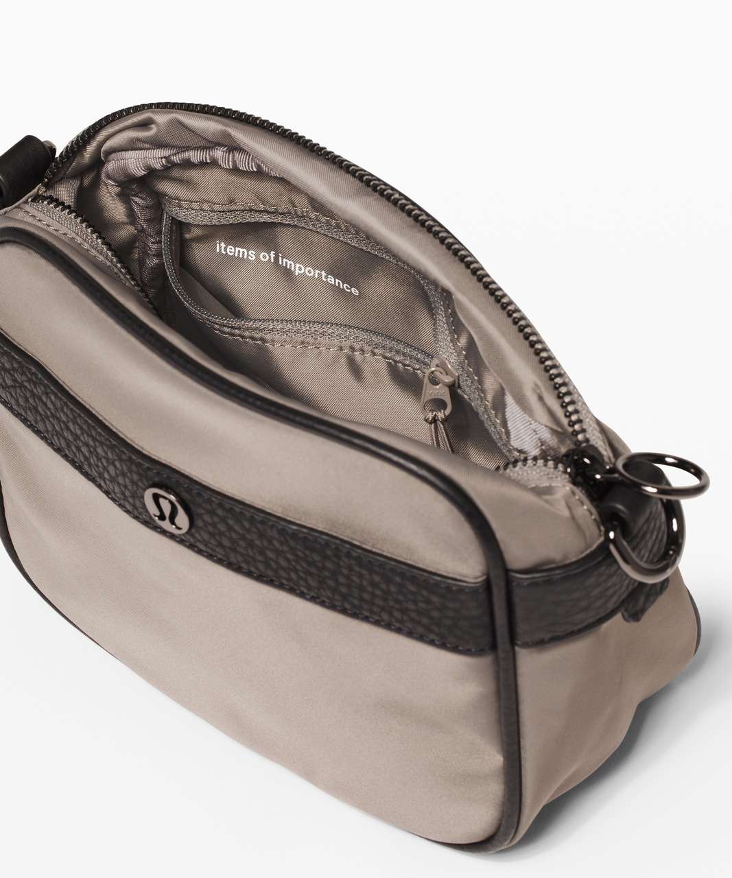 Lululemon Now and Always Crossbody *Mini 3L - Carbon Dust / Black