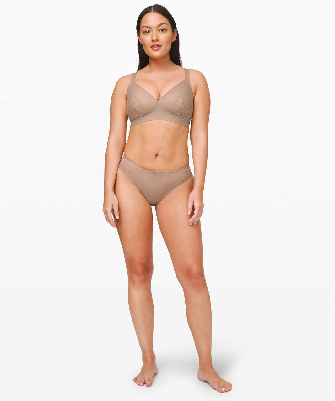 LULULEMON AWAKE TO LACE SPORTS BRA. BLACK/NUDE. SIZE: 32E(DD)