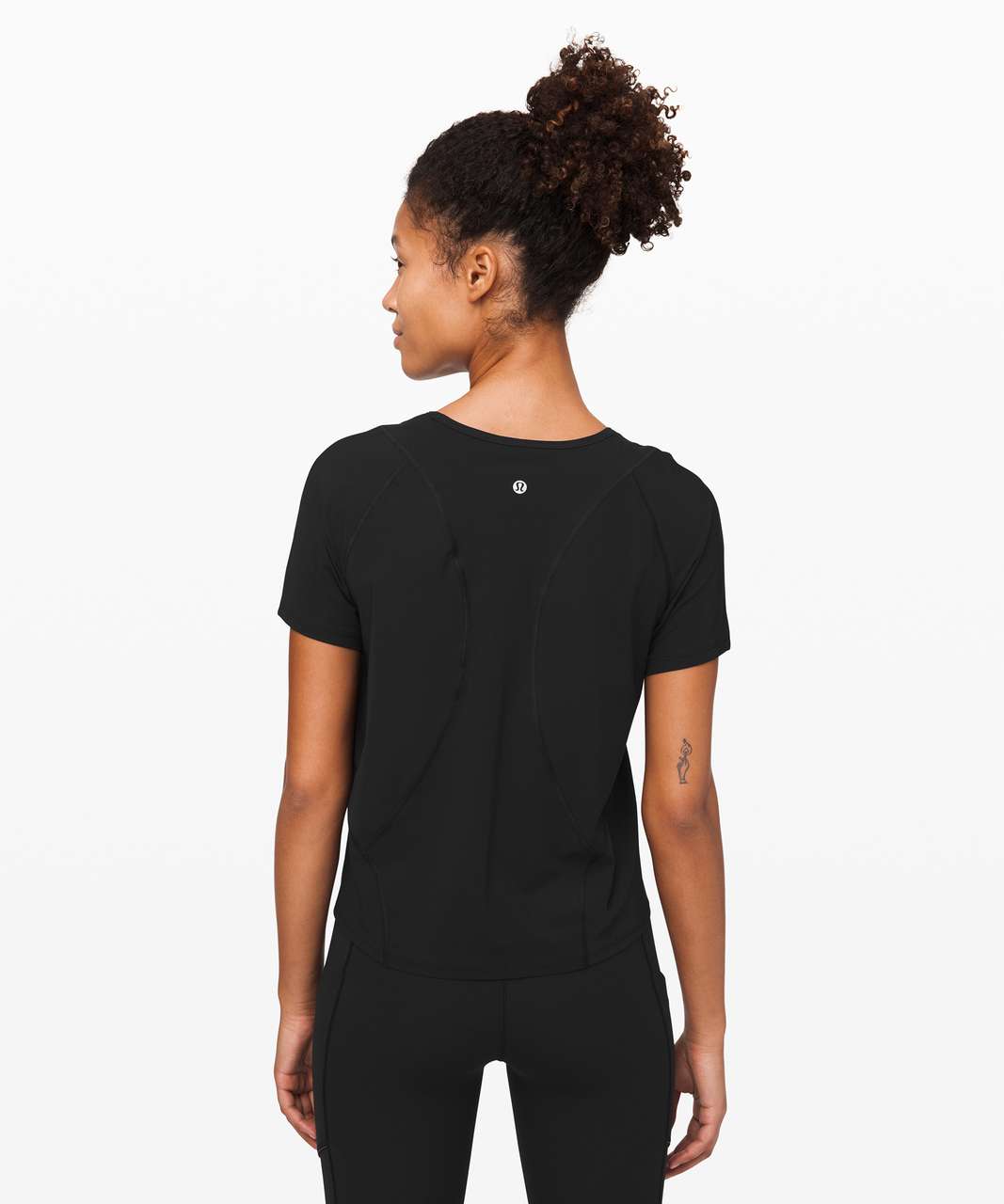 Lululemon Outrun the Heat Short Sleeve - Black