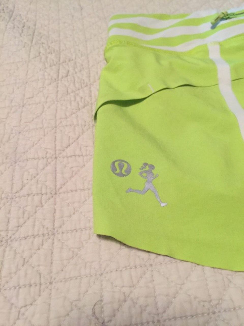 Lululemon Speed Short - 2012 Weawheeze - Lime Green