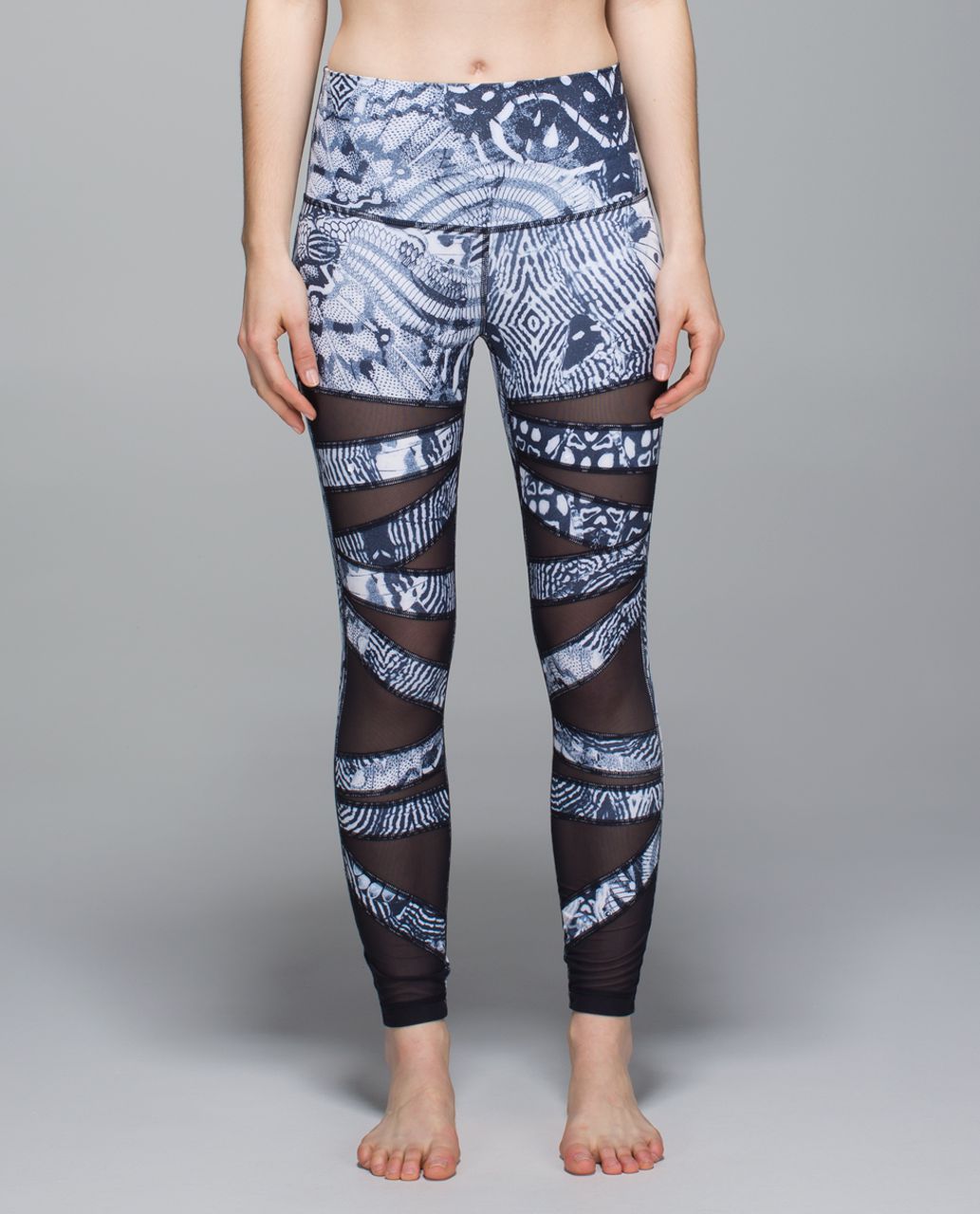 Lululemon Highest Times Pant *Full-On Luxtreme - Winged Mosaic White Naval Blue / Naval Blue