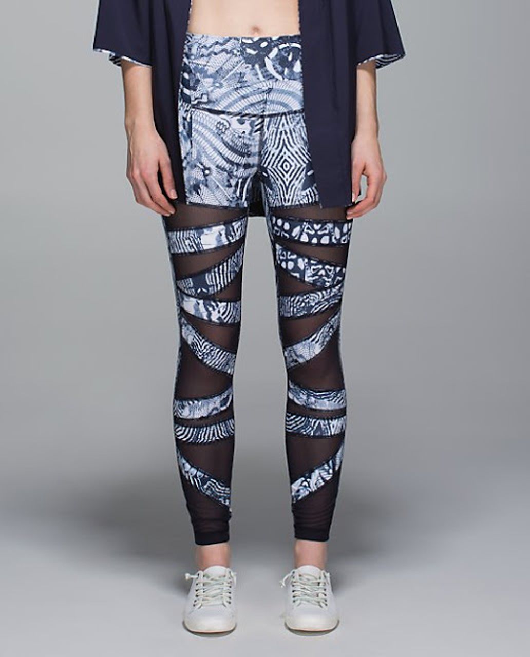 Lululemon Highest Times Pant *Full-On Luxtreme - Winged Mosaic White Naval Blue / Naval Blue