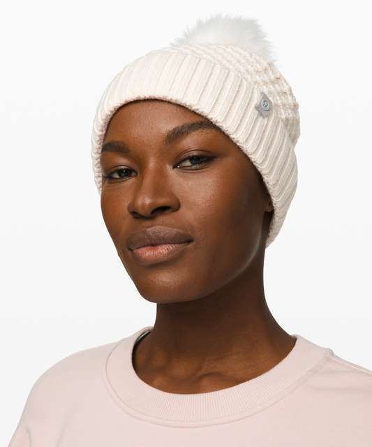 lululemon beanie with pom pom