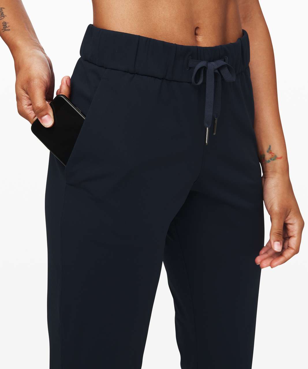 Styling my On the Fly Pant (7/8, 25”, ink blue in Luxtreme) : r