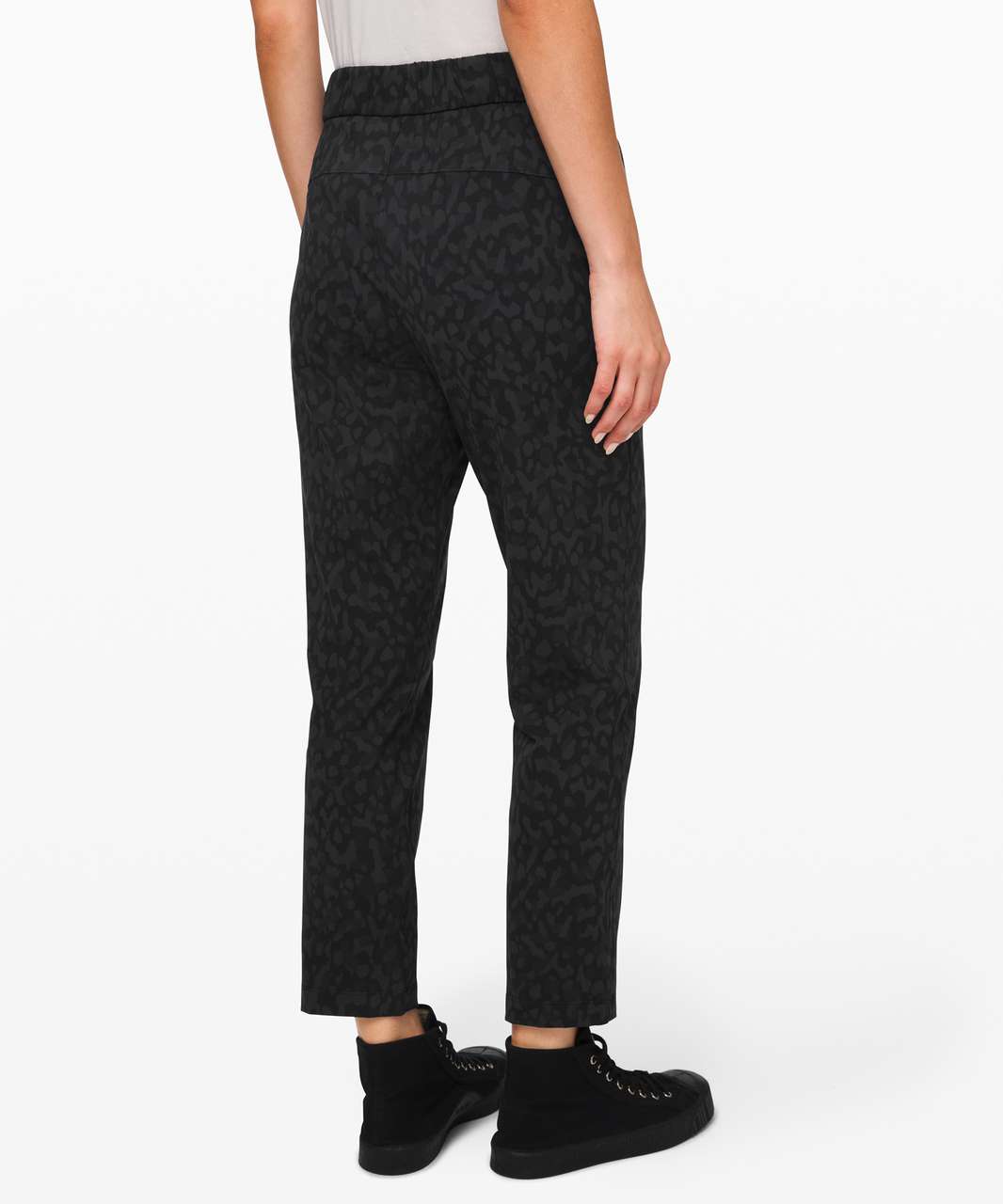 Lululemon Lululemon On the Fly Jogger Luxtreme Heritage Black Camo $11