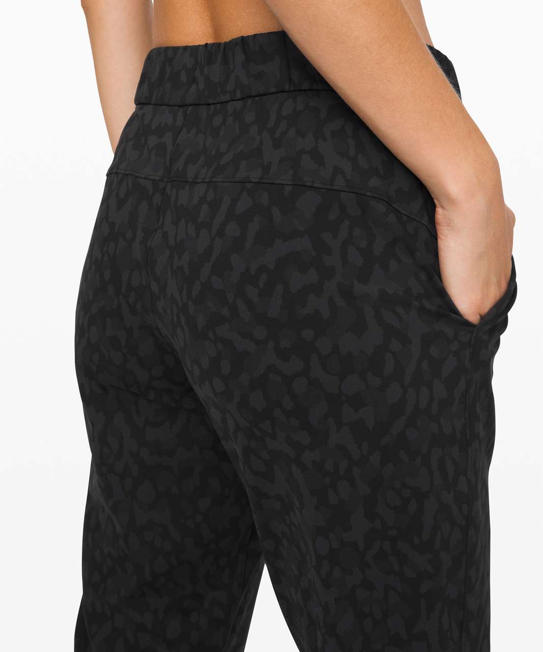 Lululemon On The Fly 7/8 Pant In Formation Camo Deep Coal Multi