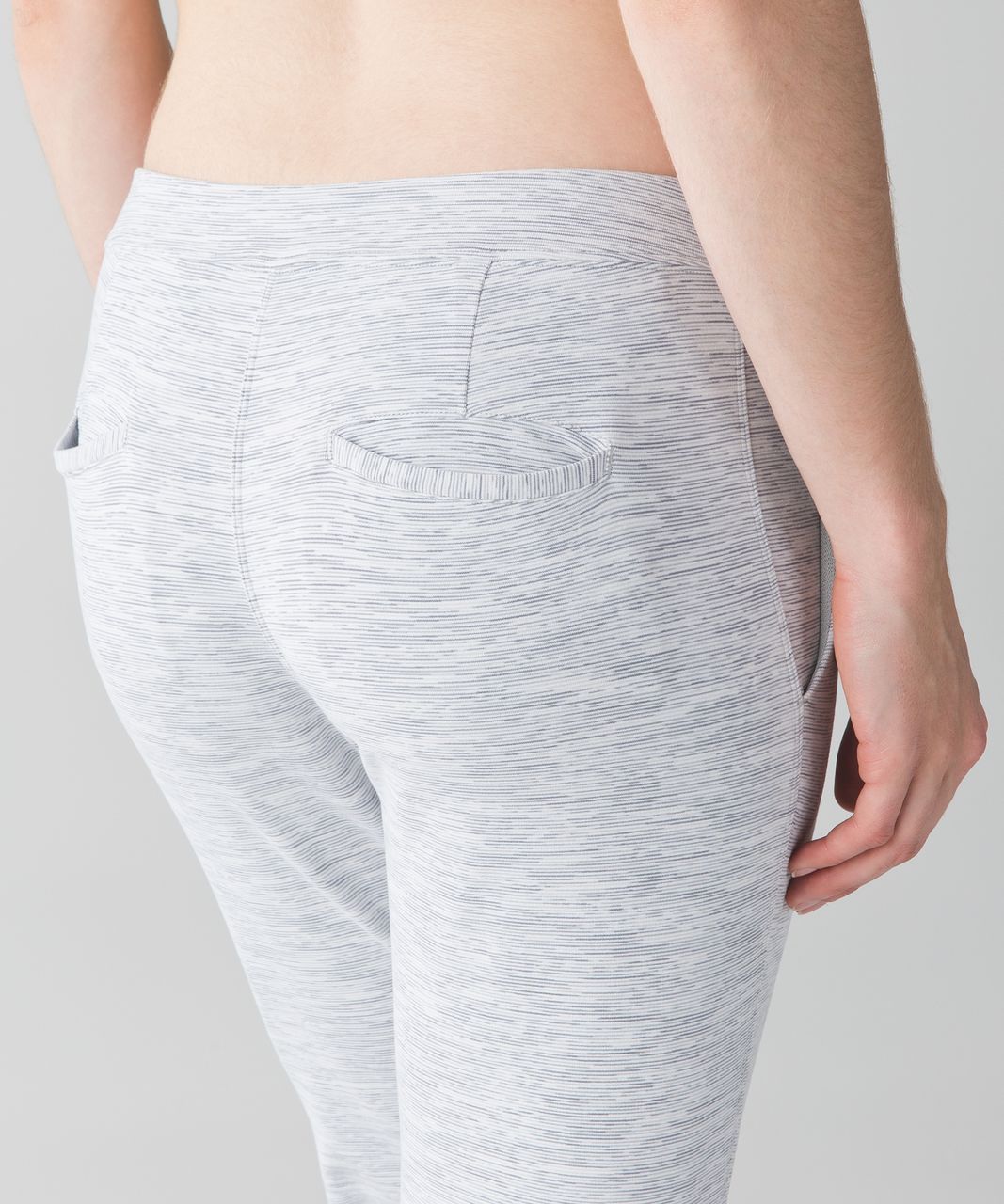 Lululemon Jet Crop (Slim) (Luon) - Wee Are From Space Nimbus Battleship