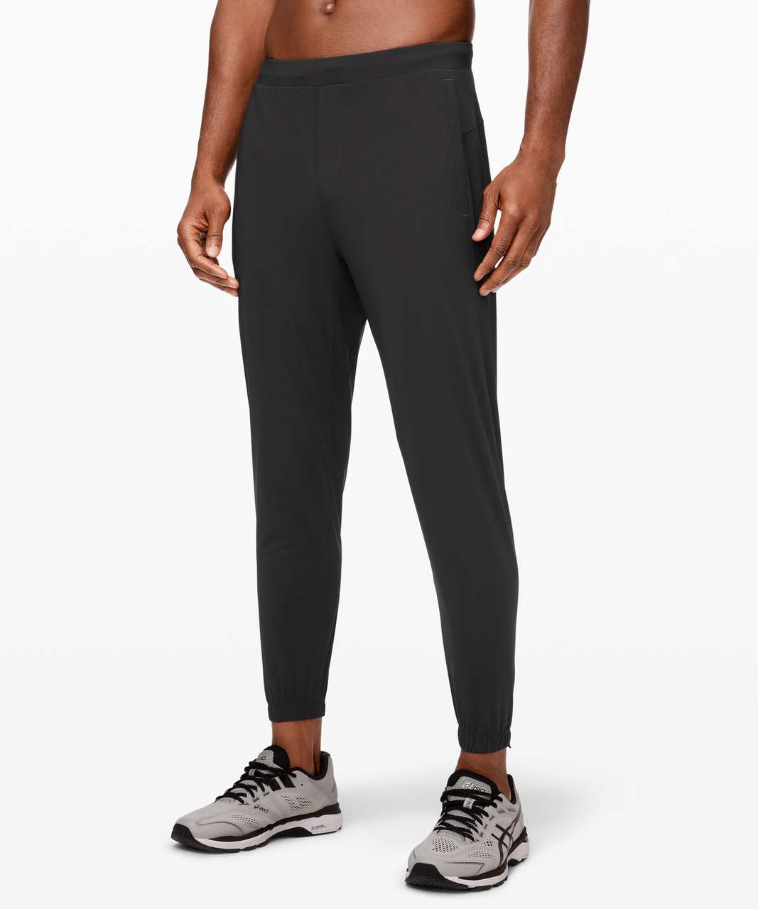 The Surge Joggers walk so we could run. #lululemon #surgejoggers