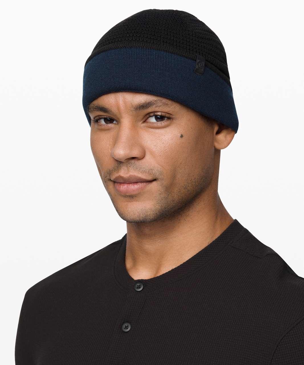 Lululemon Onto Adventure Beanie - Black / True Navy