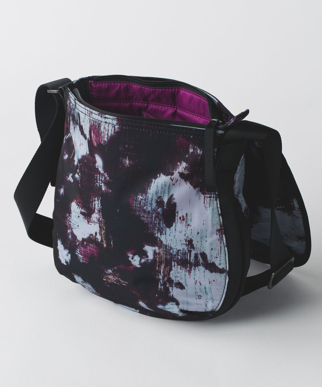 Lululemon The Essentials Bag - Kara Blossom Multi / Black