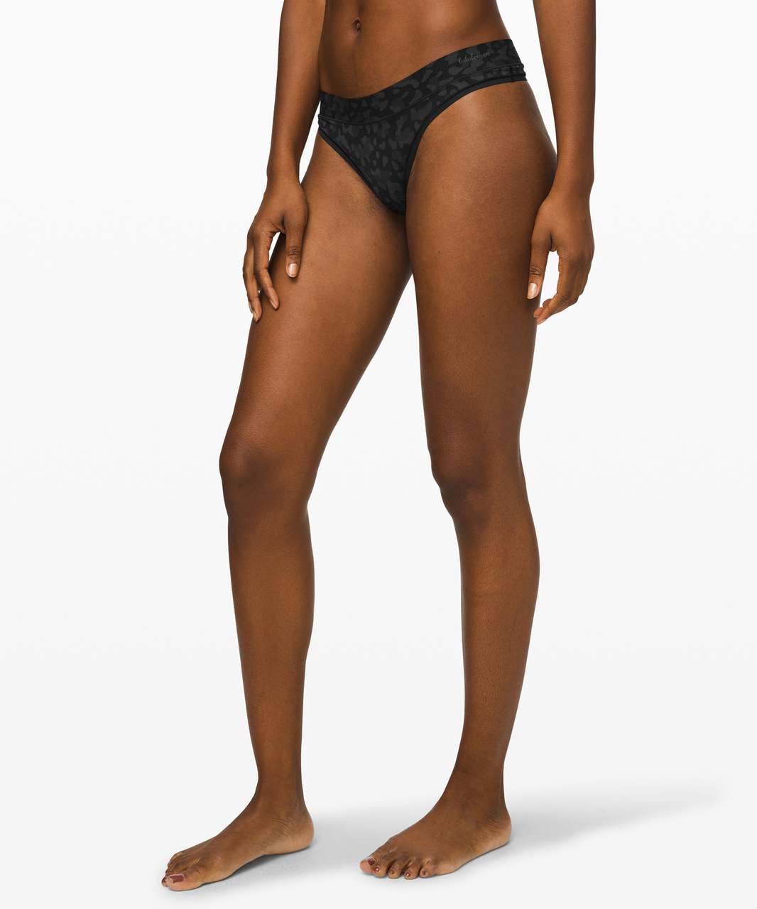 lululemon smooth seamless thong review