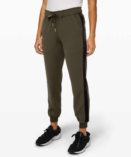 RLX On The Fly Jogger 28