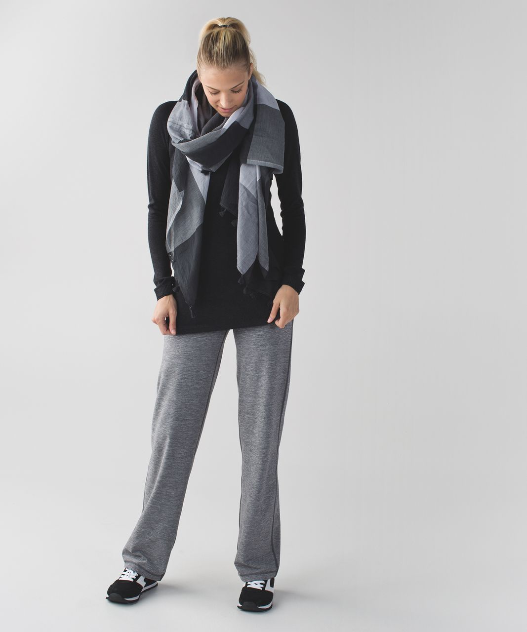 Lululemon Relaxed Fit Pant - Heathered Slate