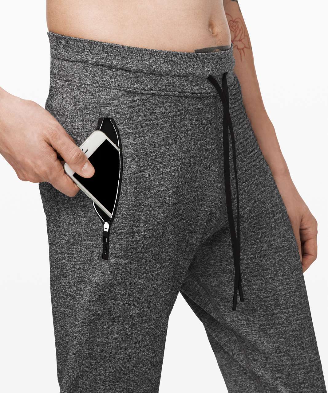 Lululemon Engineered Warmth Jogger - Black / White