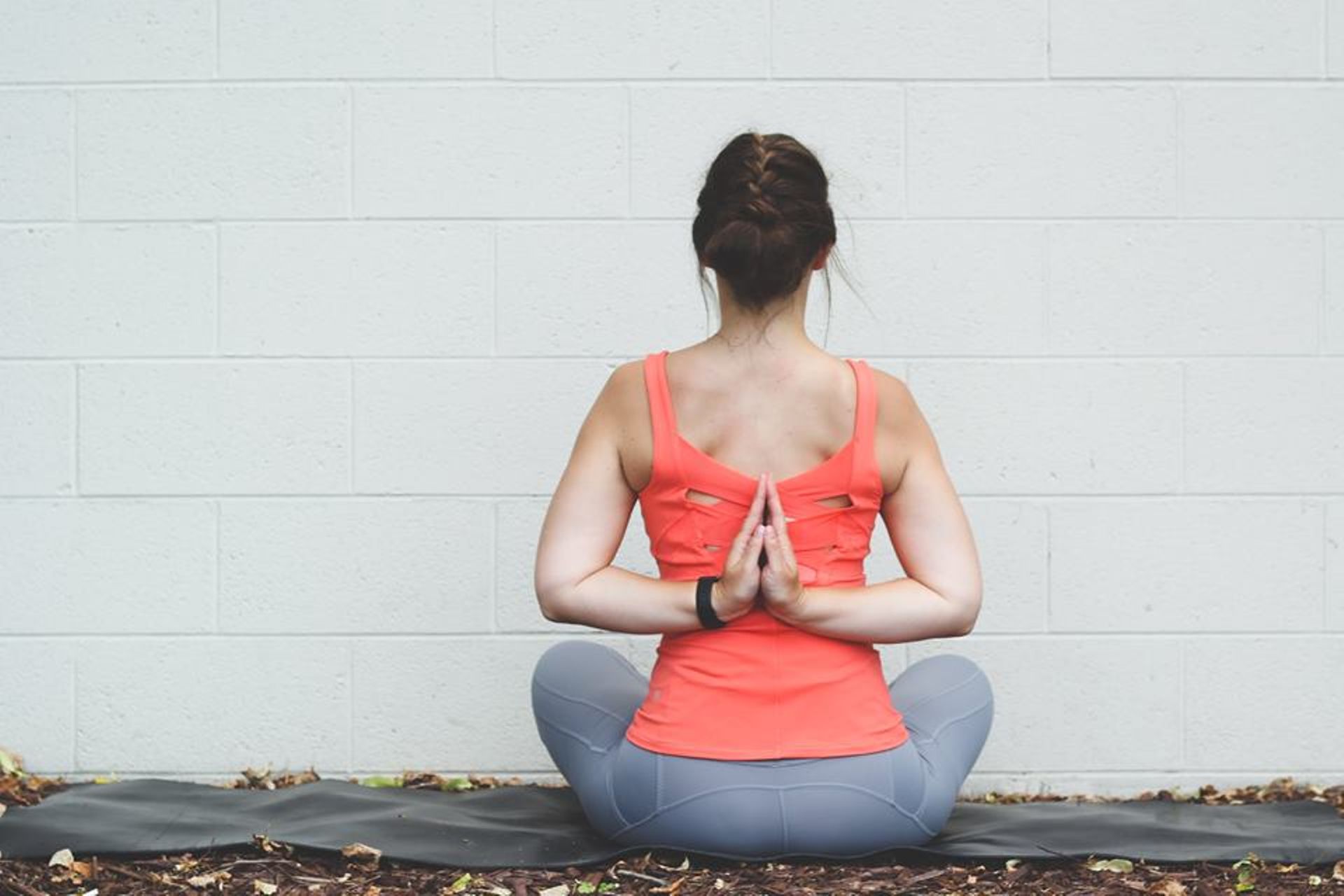 Lululemon Rise and Flow Tank - Cape Red