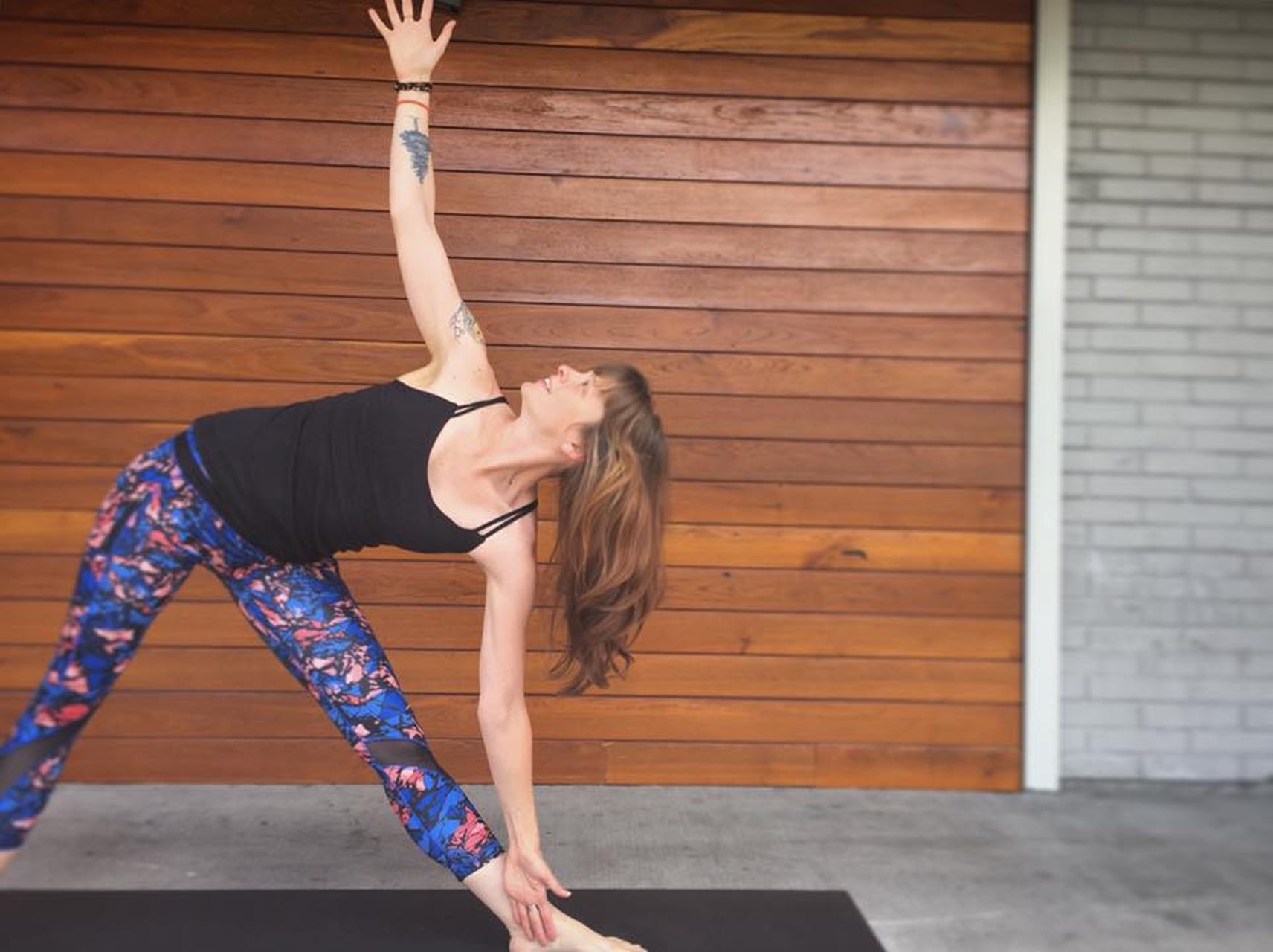 Lululemon Sunset Flow Tank - Black