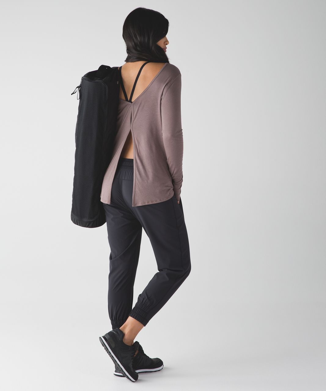 lululemon easy as sunday tote