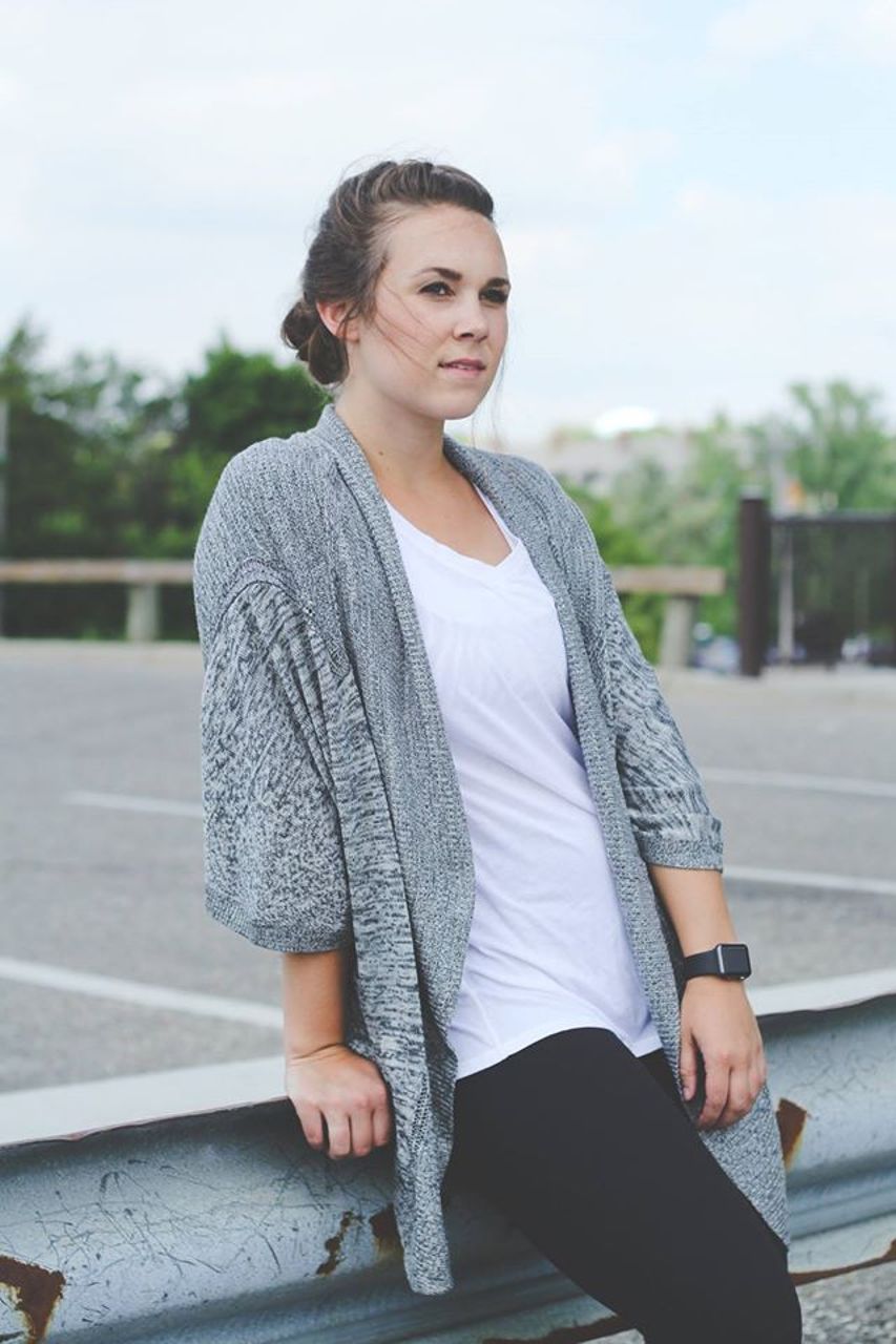 Lululemon Breeze Easy Wrap - Heathered Light Grey / Heathered Deep Coal